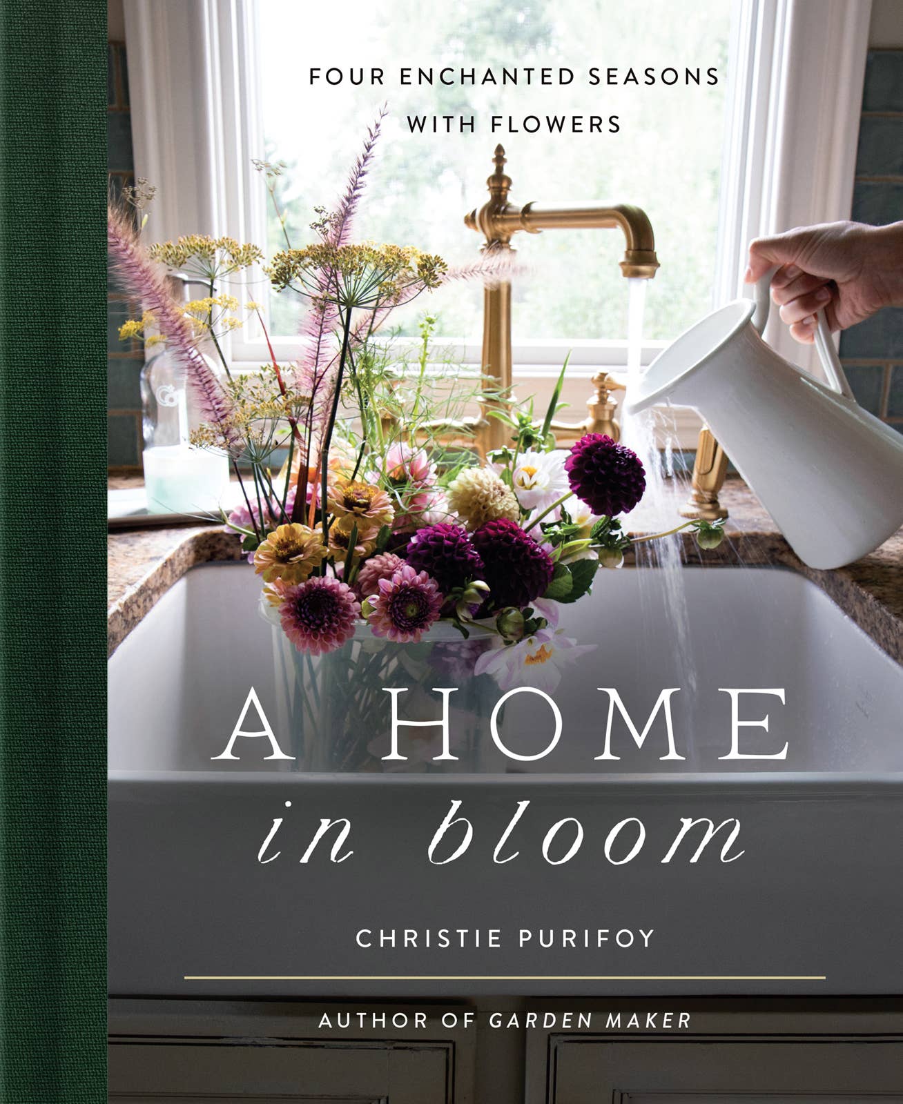 A Home in Bloom: Hardcover / English