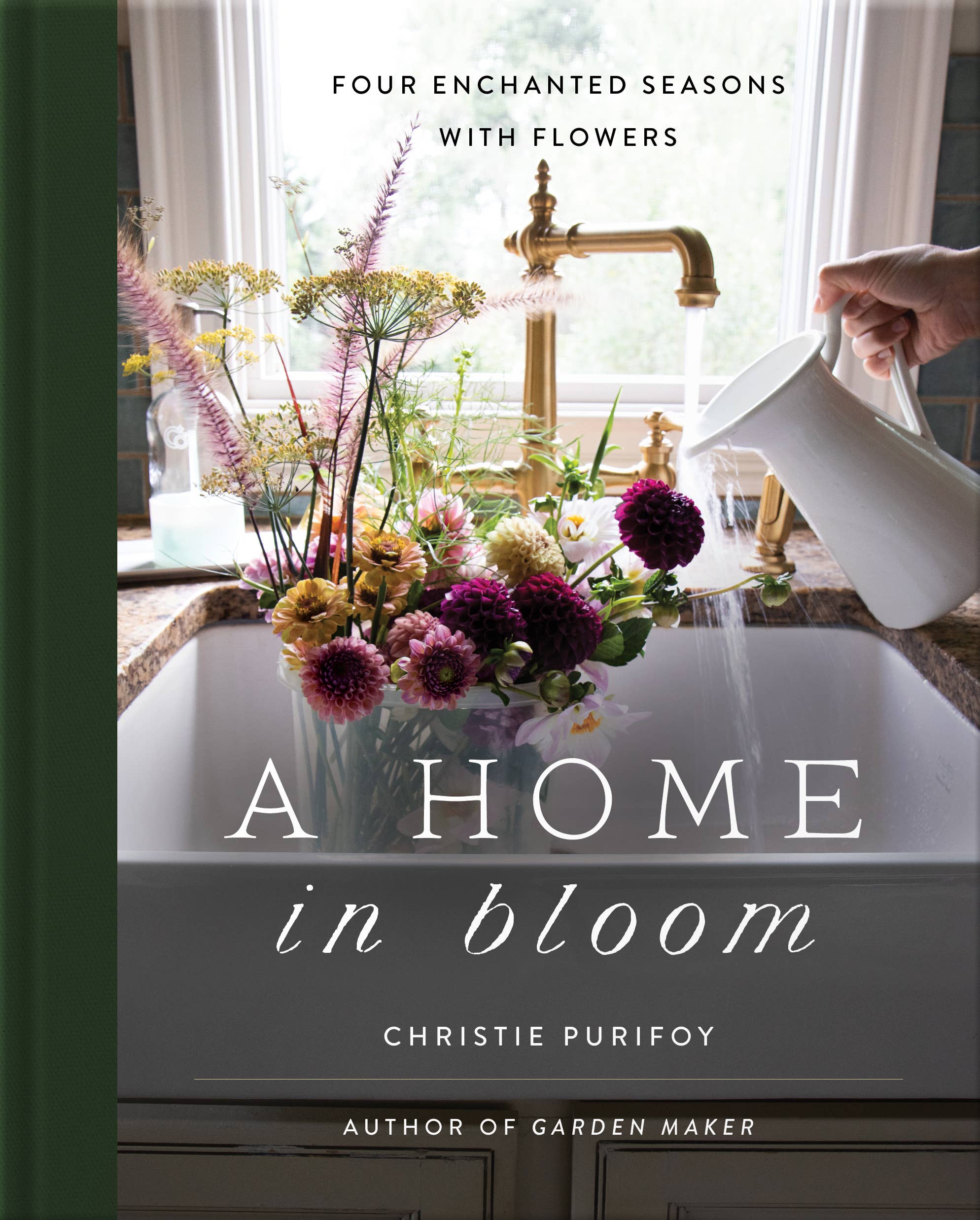 A Home in Bloom: Hardcover / English